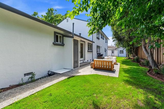 2331 Carmel Drive, Palo Alto, CA 94303