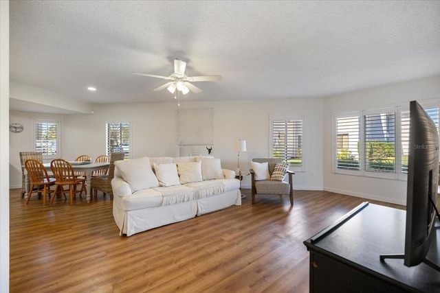 822 CAPRI ISLES BOULEVARD 107, Venice, FL 34292