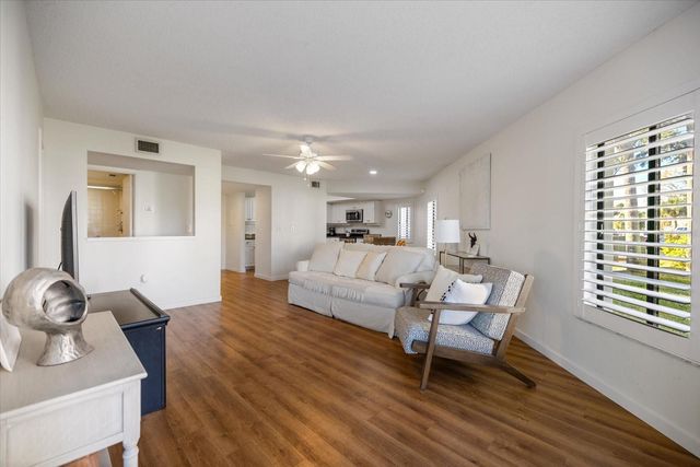 822 CAPRI ISLES BOULEVARD 107, Venice, FL 34292