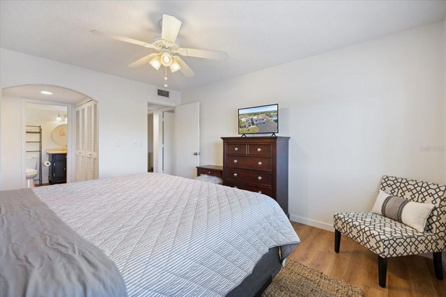 822 CAPRI ISLES BOULEVARD 107, Venice, FL 34292