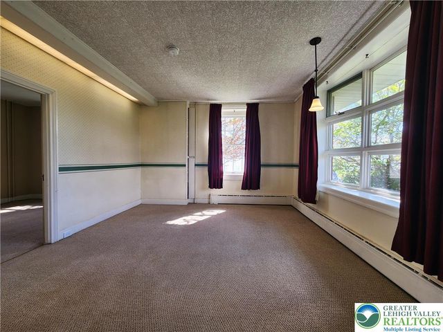 4939 Indian Creek Road, Macungie Boro, PA 18062