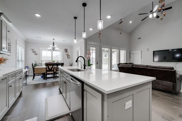 2475 Lilac Drive, Conway, AR 72034