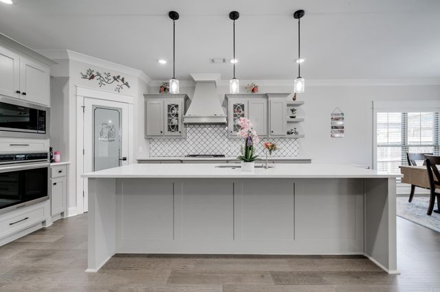 2475 Lilac Drive, Conway, AR 72034