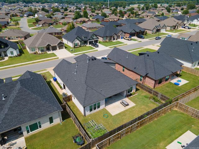 2475 Lilac Drive, Conway, AR 72034