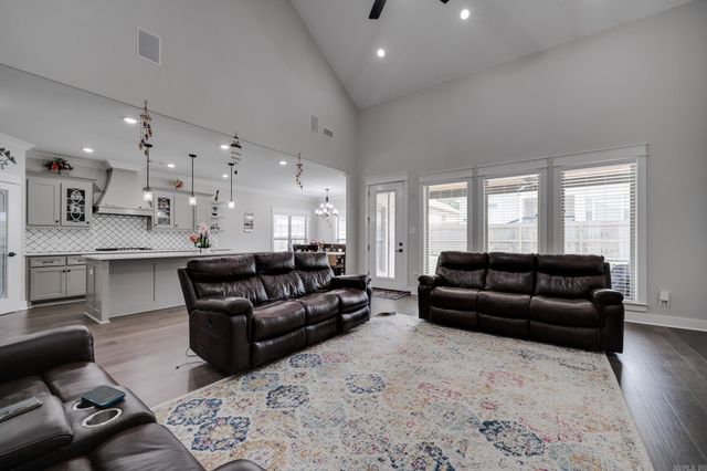 2475 Lilac Drive, Conway, AR 72034