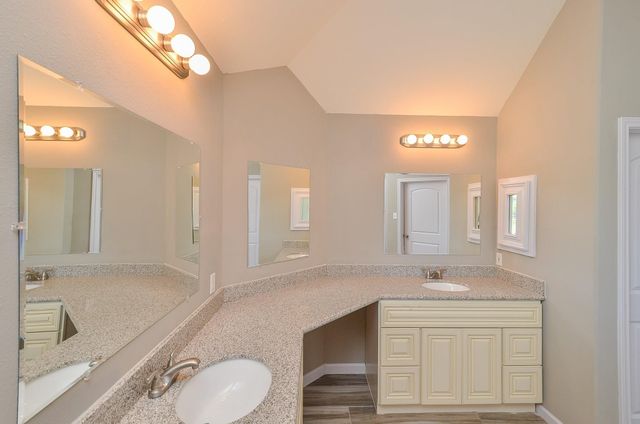 5916 Fairway Manor Lane, Spring, TX 77373