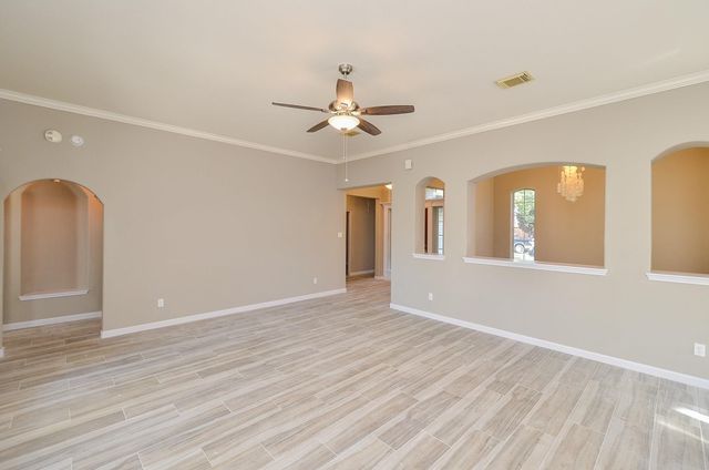 5916 Fairway Manor Lane, Spring, TX 77373