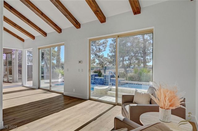 8941 Diamond Falls Drive, Las Vegas, NV 89117