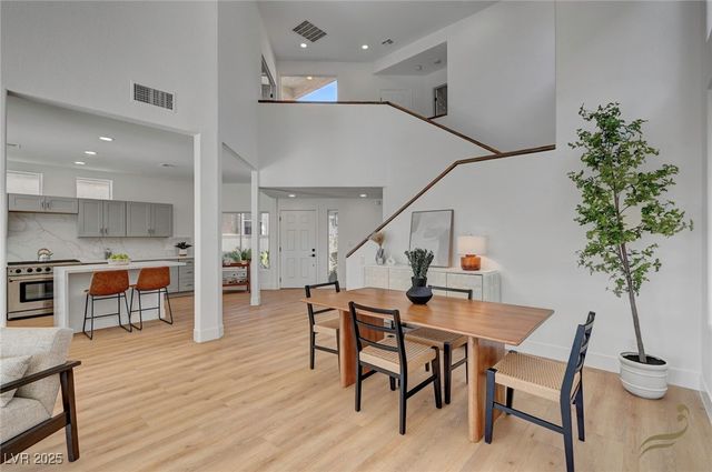 8941 Diamond Falls Drive, Las Vegas, NV 89117