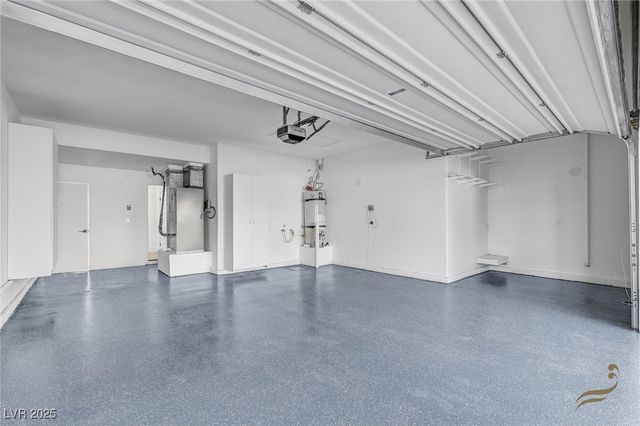 8941 Diamond Falls Drive, Las Vegas, NV 89117