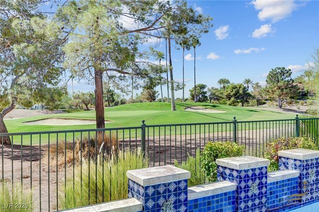 8941 Diamond Falls Drive, Las Vegas, NV 89117