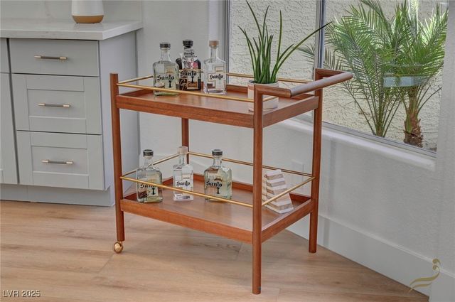 8941 Diamond Falls Drive, Las Vegas, NV 89117