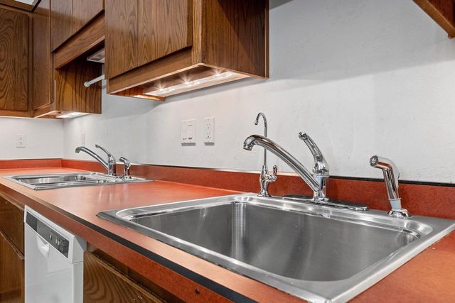 3629 CREEKVIEW ROAD, Green Bay, WI 54115