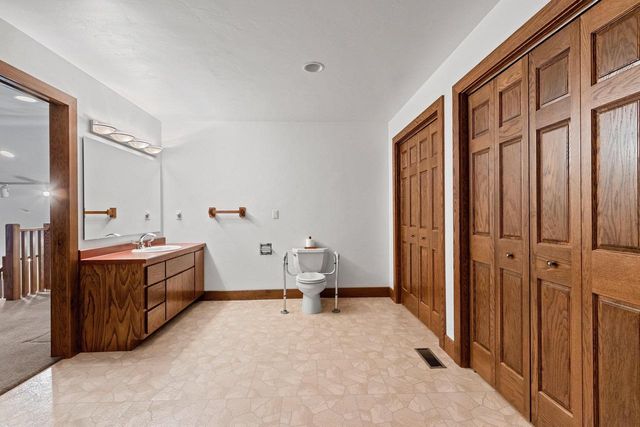 3629 CREEKVIEW ROAD, Green Bay, WI 54115