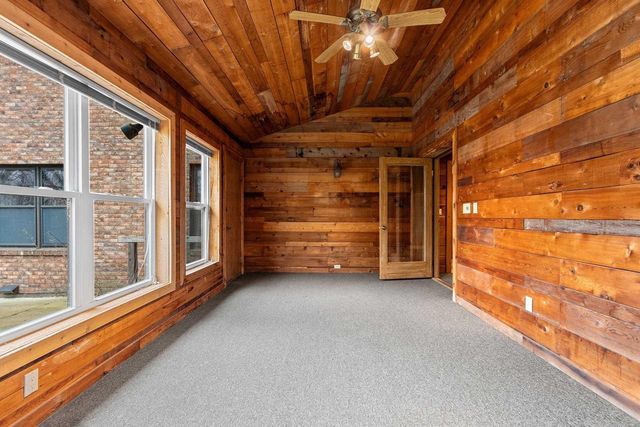 3629 CREEKVIEW ROAD, Green Bay, WI 54115