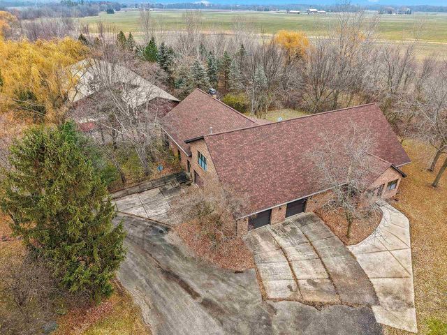 3629 CREEKVIEW ROAD, Green Bay, WI 54115