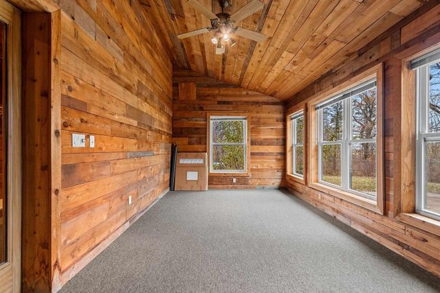 3629 CREEKVIEW ROAD, Green Bay, WI 54115