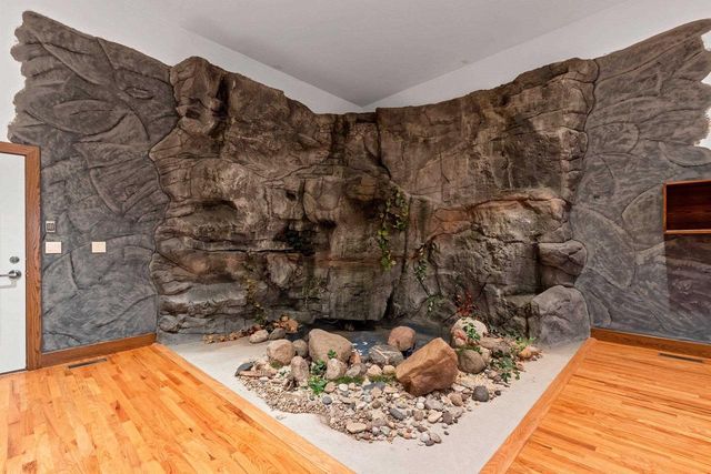 3629 CREEKVIEW ROAD, Green Bay, WI 54115