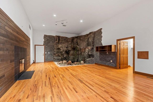 3629 CREEKVIEW ROAD, Green Bay, WI 54115