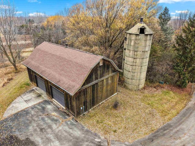 3629 CREEKVIEW ROAD, Green Bay, WI 54115