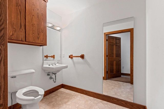 3629 CREEKVIEW ROAD, Green Bay, WI 54115