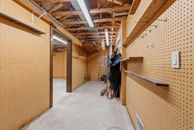 3629 CREEKVIEW ROAD, Green Bay, WI 54115