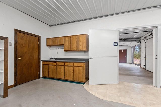 3629 CREEKVIEW ROAD, Green Bay, WI 54115