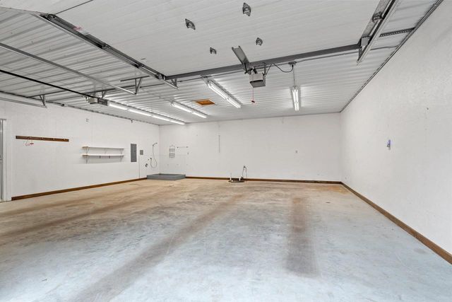 3629 CREEKVIEW ROAD, Green Bay, WI 54115