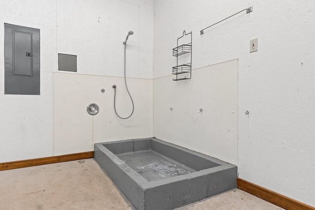 3629 CREEKVIEW ROAD, Green Bay, WI 54115