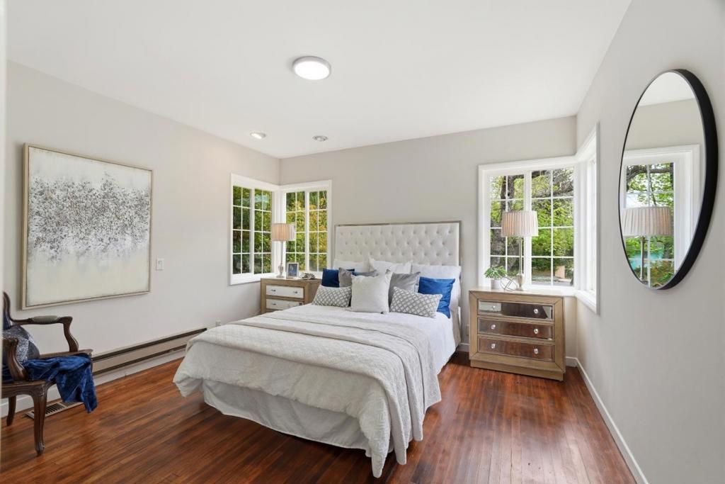 Image 18 of property listing at 14175 Douglass Lane, Saratoga, CA 95070