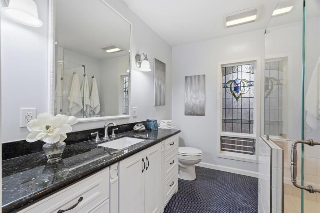 Image 21 of property listing at 14175 Douglass Lane, Saratoga, CA 95070