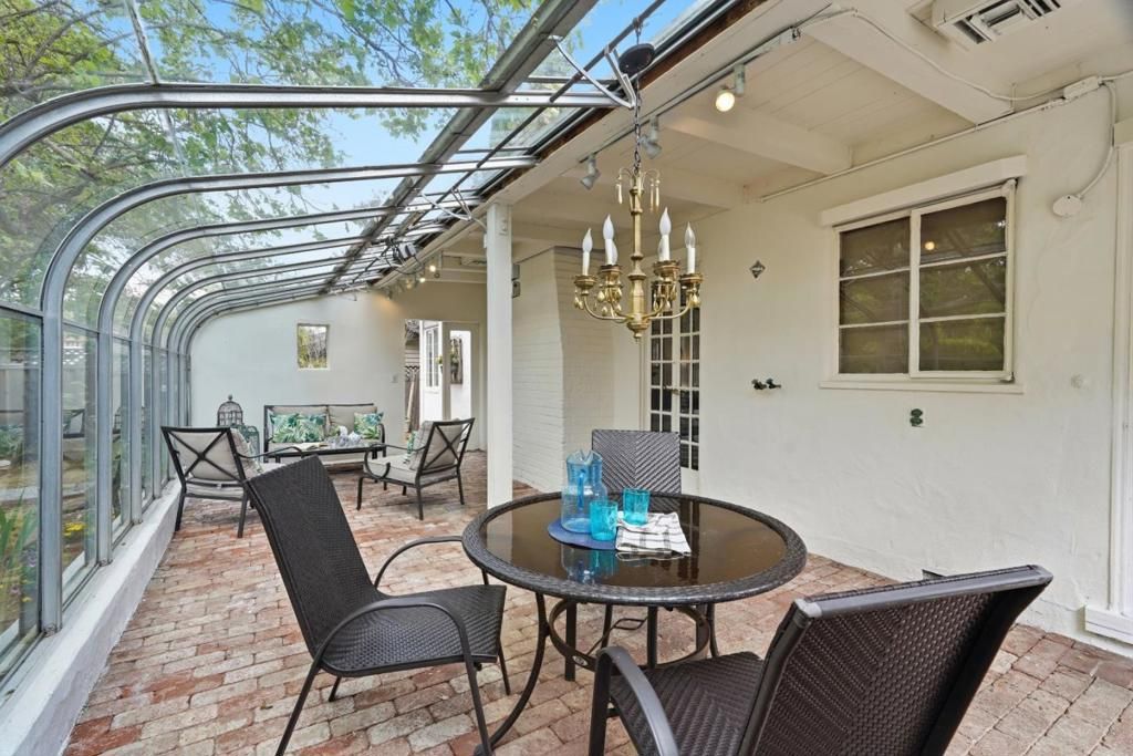 Image 30 of property listing at 14175 Douglass Lane, Saratoga, CA 95070