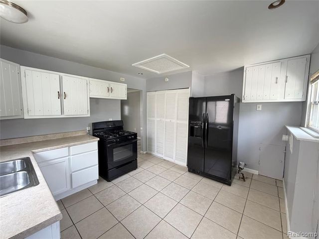 5876 Clippert Street, Taylor, MI 48180