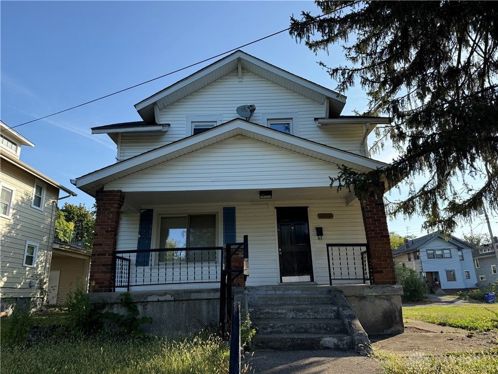 1204 Kenyon Place, Dayton, OH 45406