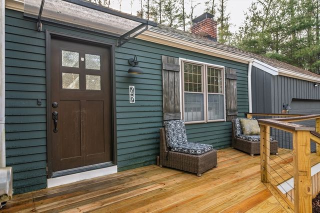 757 West St, Duxbury, MA 02332