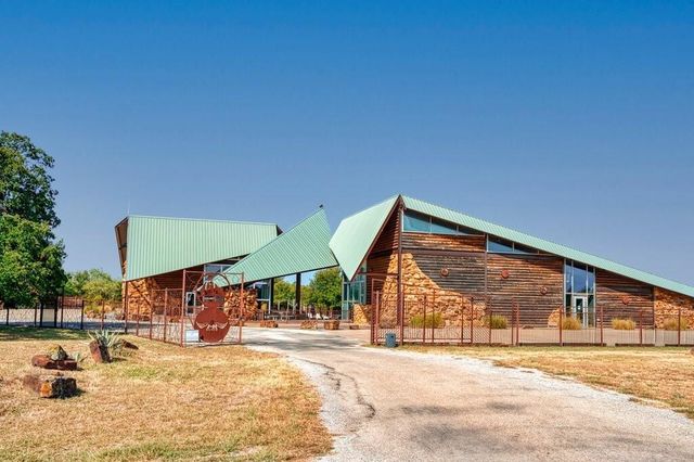 000 Arts Way, Gordon, TX 76453