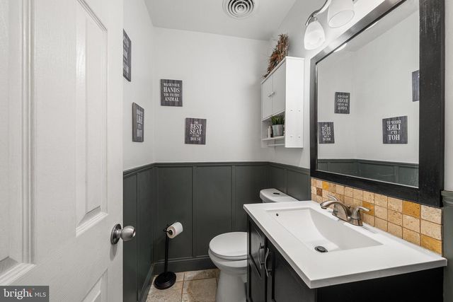 1413 BLACKROCK RD, Swarthmore, PA 19081