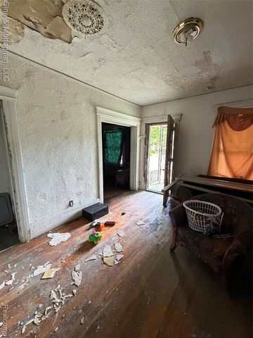 4539 Mcclellan Street, Detroit, MI 48214
