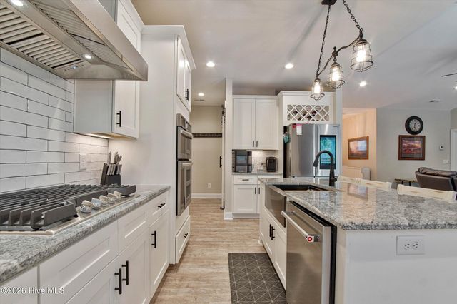1046 Monticello Drive, Pinehurst, NC 28374