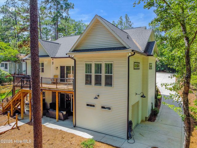 1046 Monticello Drive, Pinehurst, NC 28374