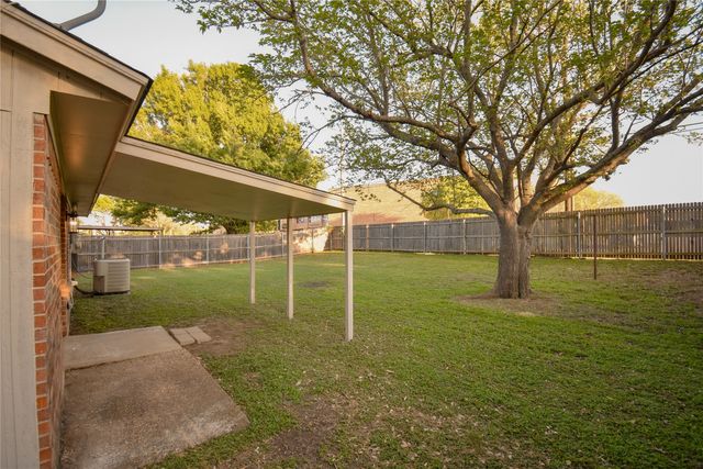 1121 Celeste Street, Crowley, TX 76036