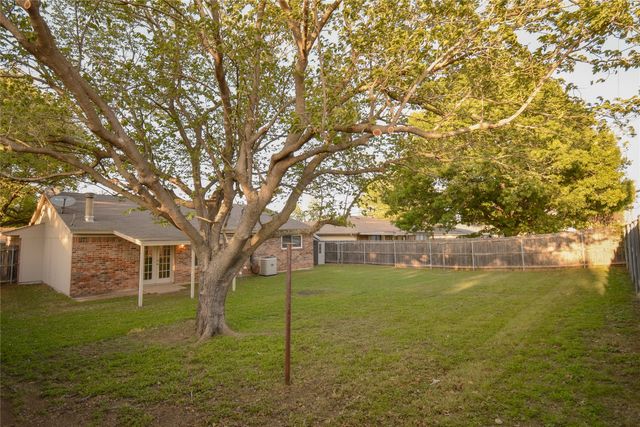 1121 Celeste Street, Crowley, TX 76036