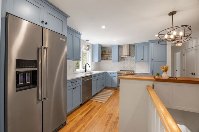 21 Mill Pond Rd, Harwich, MA 02645