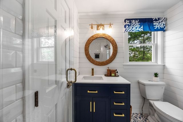 21 Mill Pond Rd, Harwich, MA 02645