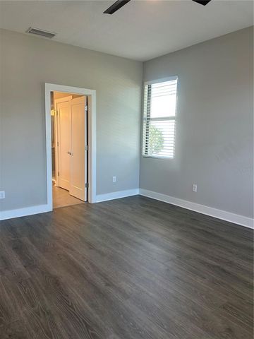 2556 13TH AVENUE N, St Petersburg, FL 33713