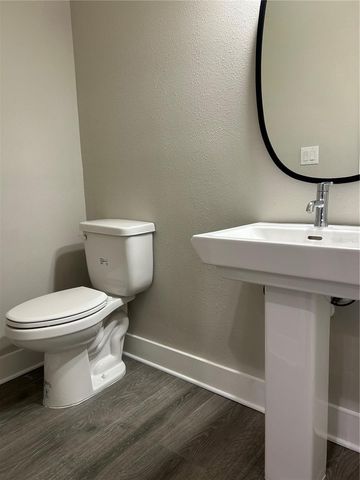 2556 13TH AVENUE N, St Petersburg, FL 33713
