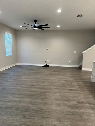 2556 13TH AVENUE N, St Petersburg, FL 33713