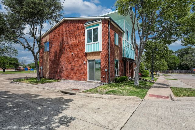 107 N Merrill Avenue, Duncanville, TX 75116