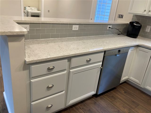 20 Little Rest Road, South Kingstown, RI 02881