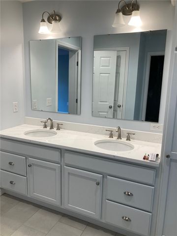 20 Little Rest Road, South Kingstown, RI 02881